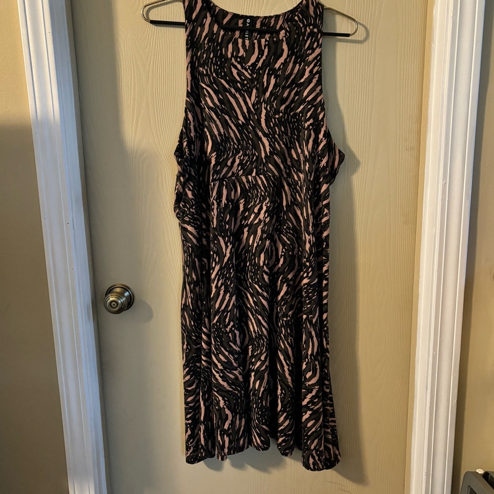 ATHLETA Plus XL Black Green Peach Sporty Animal Print Jersey Tank Dress. Soft! - Picture 2 of 4